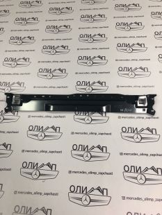 Панель передняя верхняя на Mercedes W204 Панель передняя верхняя на Mercedes W204