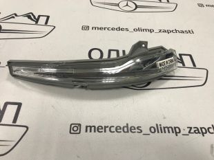 Повторитель левый зеркало на Mercedes w205 x253